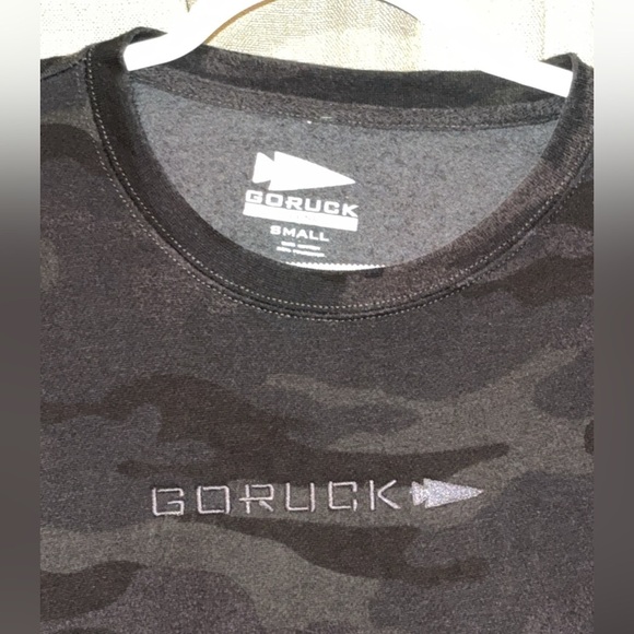 GORUCK BLK Camo Crop WMN Long Sleeve Sweatshirt Cotton Polyester 2400-01H (EUC) - Picture 2 of 7